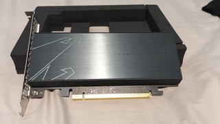 Adaptador PCIe AORUS M.2 NVMe SSD