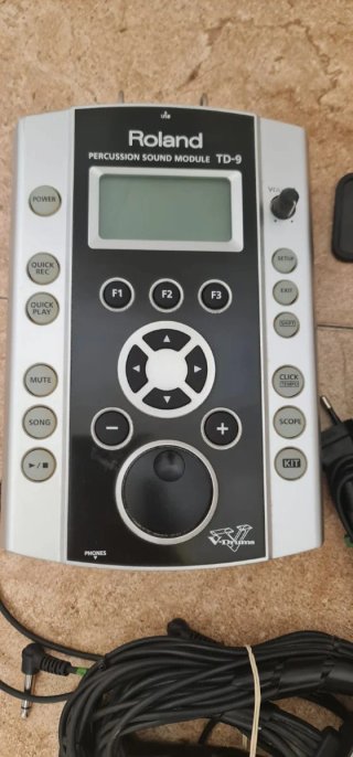 Módulo Roland TD-9 Percussion Sound Module