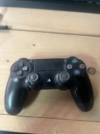 PS4 Pro (PlayStation 4) Nera + 2 Giochi FIFA