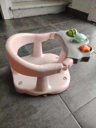 Accesorio bañera bebé rosa con juguetes