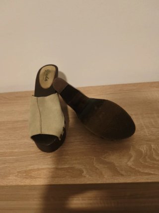 Zuecos cuña piel beige/marrón T37