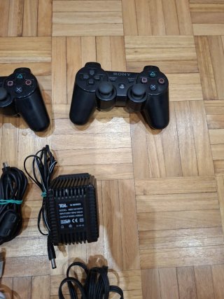 Cables y cargador PS3/PS4
