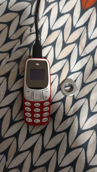 Mini móvil Nokia rojo y blanco Para colección