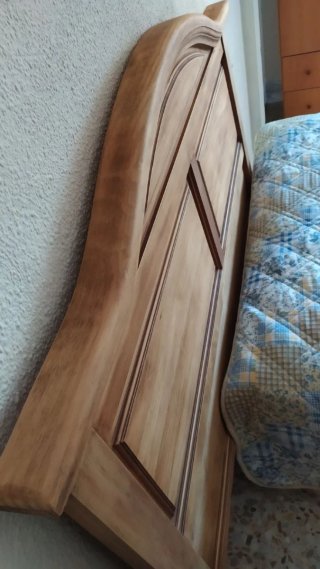 Cabecero de cama de pino