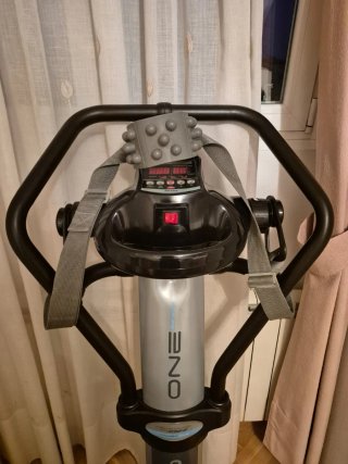 Máquina vibratoria BH Fitness
