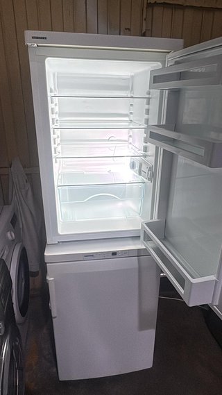 Nevera Liebherr bajo encimera 85x60