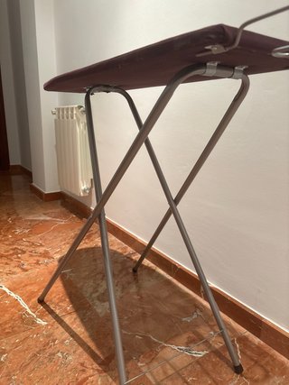 Tabla de planchar plegable