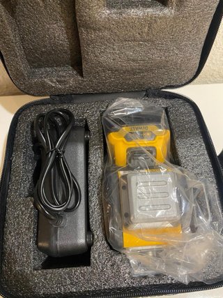 Nivel Láser Dewalt 12V