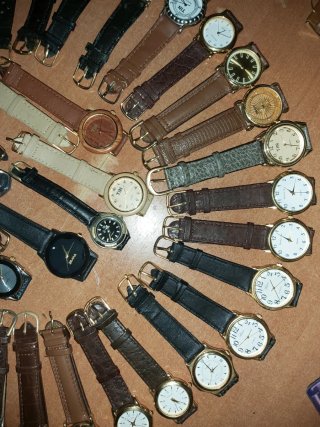 Lotto 44 Orologi Vintage