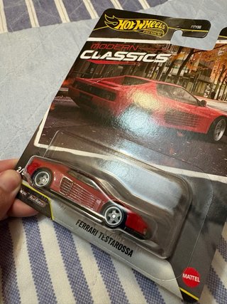 Hotwheels Ferrari Testarossa