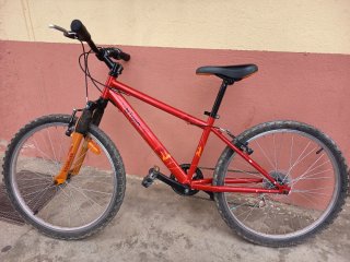 Bicicleta B'Twin 24 Roja