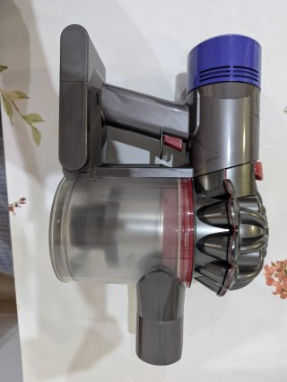 Dyson V8 Absolute + Accesorios Coche