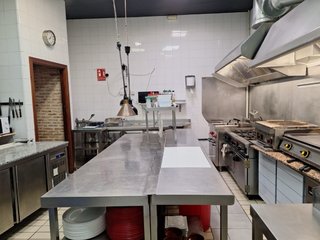 Oportunidad unica !! Traspaso Restaurante