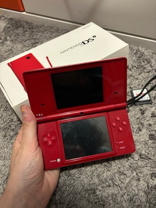 Nintendo DSi Roja con Caja y Juegos