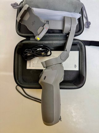 DJI Osmo Mobile 3 Combo + Contrapeso (Como nuevo)