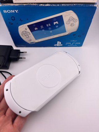 PSP Street + 4 Giochi Sony