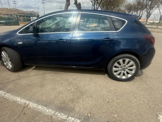 Opel Astra 2012
