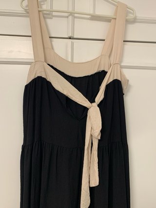 Vestido largo negro y beige
