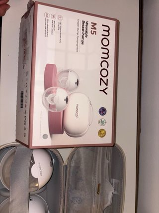 Sacaleches Momcozy con estuche y caja