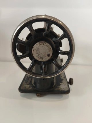 Máquina de coser Singer antigua