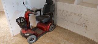 Scooter eléctrico para discapacitados rojo