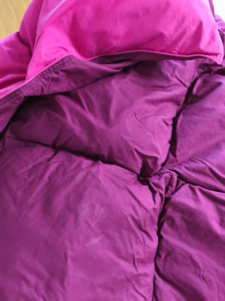 Edredón relleno nórdico plumas bicolor fucsia y mo