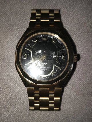Reloj Police Dorado y Negro