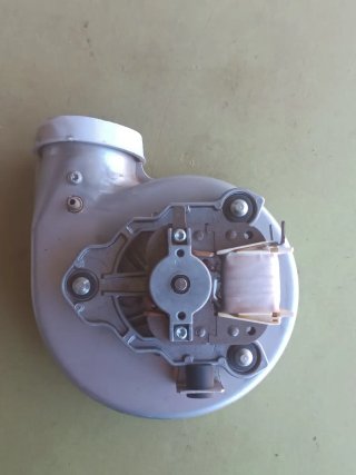 Extractor ventilador Ferroli RLG108/3800