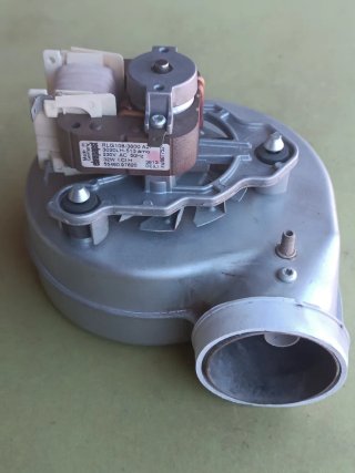 Extractor ventilador Ferroli RLG108/3800
