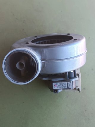 Extractor ventilador Ferroli RLG108/3800