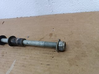 Tornillos casquillos BMW C400 GT X brazo motor