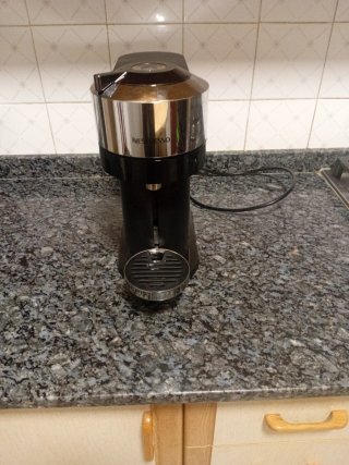 Cafetera Nespresso Cromada
