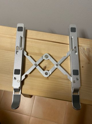 Soporte plegable portátil/tablet