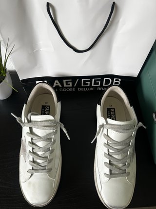 Golden Goose Superstar Sneakers Blancas y Grises
