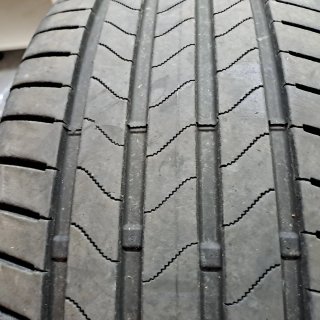 Neumático 235/55 R20 Bridgestone Turanza
