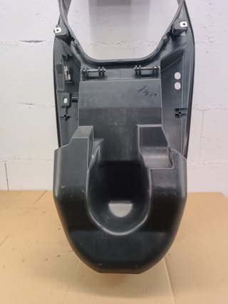 Cajon BMW C400GT C400X C400 plastico compartimento