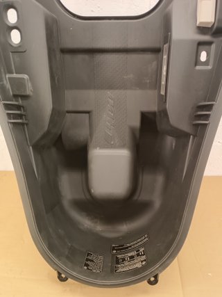 Cajon BMW C400GT C400X C400 plastico compartimento