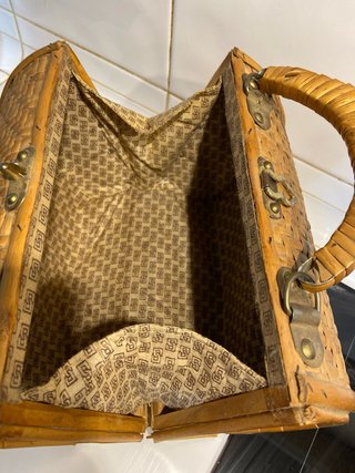 Bolso antiguo mimbre y madera