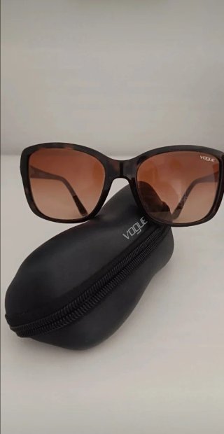Gafas Vogue originales. Montura color carey.