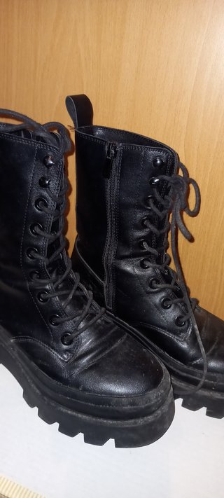 Botas Stradivarius cano alto n.36