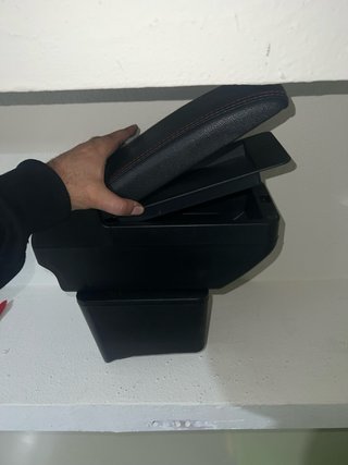 Reposabrazos VW Polo 2002-2009 Negro