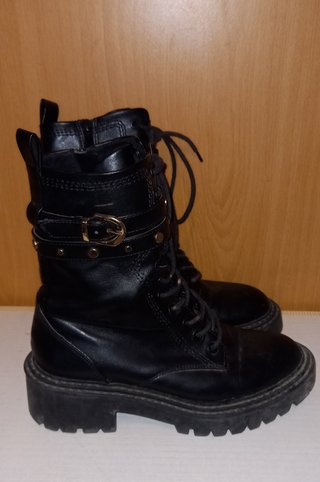 Botas Stradivarius Cano Alto Nº36