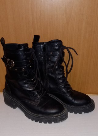 Botas Stradivarius Cano Alto Nº36