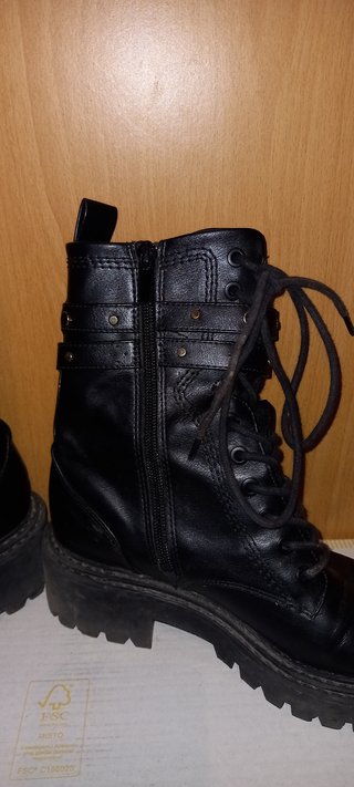 Botas Stradivarius Cano Alto Nº36