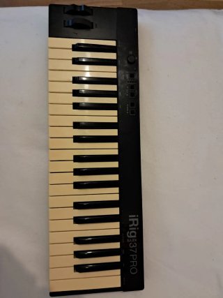 Teclado midi iRig 37 Keys Pro