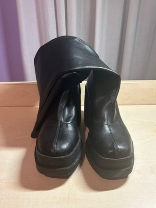 Botas de tacón negras
