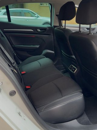 Renault Megane 2018 132cv + Apple CarPlay