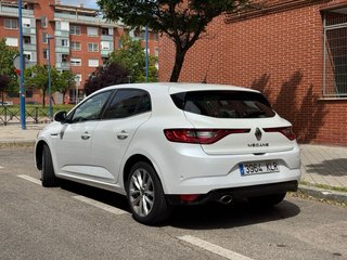 Renault Megane 2018 132cv + Apple CarPlay