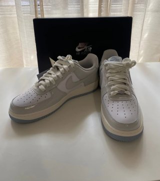 Nike Air Force 1 '07 Gris y Blanco