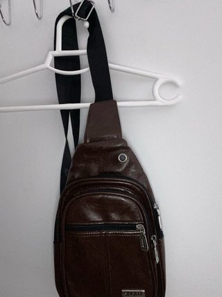 Bandolera hombre marrón